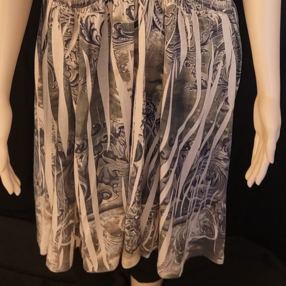 Light pullover dress - Picture 2 of 2